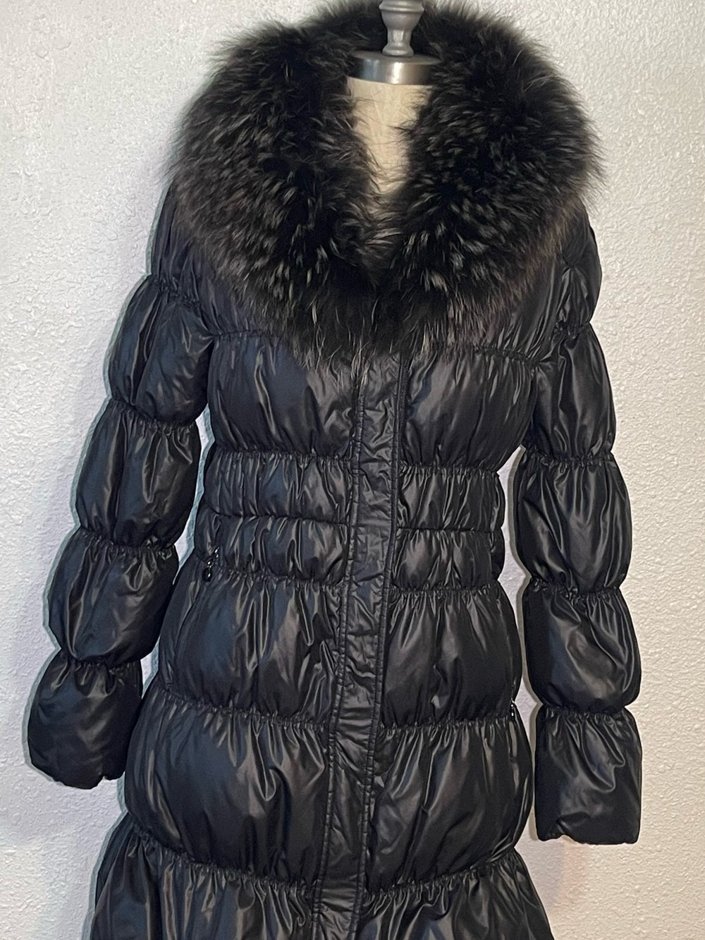 Bosideng vogue Black Quilted Puffer Coat with Faux Fur Collar size large